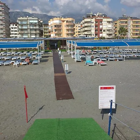 Luxury In Azura Park *