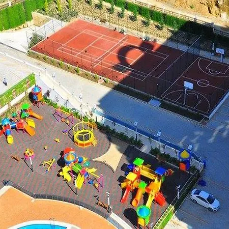 Luxury In Azura Park Apartmán *