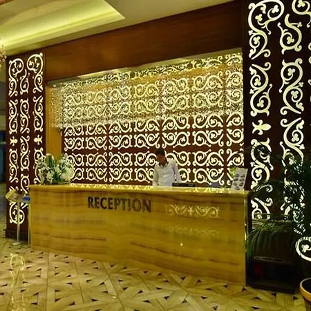 Luxury In Azura Park